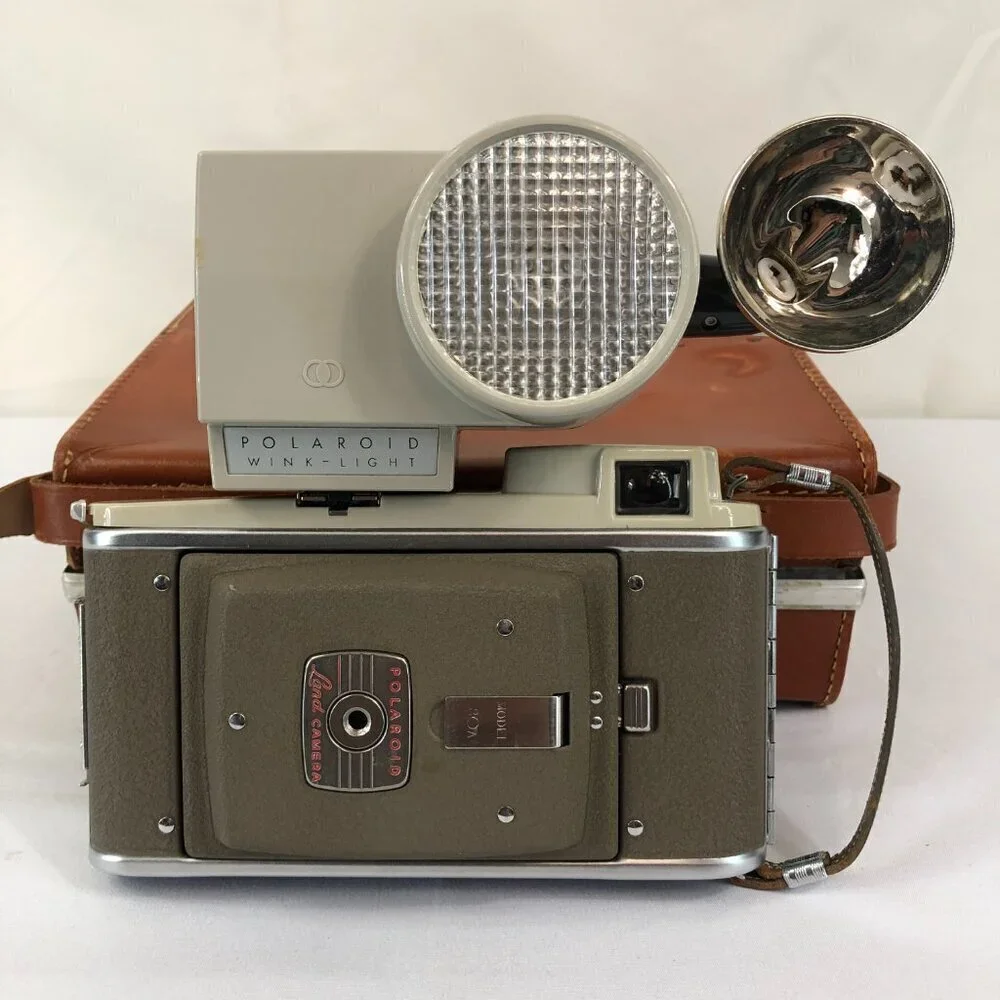Vintage Polaroid Model 80 Land Camera With Wink Light And Flash In Case